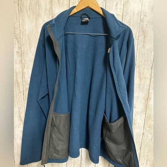 The North Face Full Zipper Fleece Sweater Size XL - Picture 7 of 7
